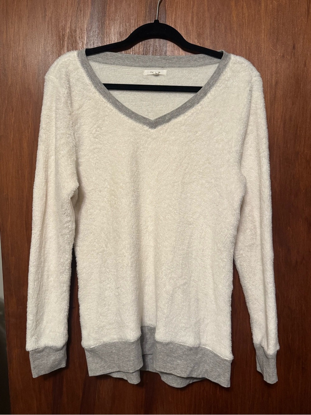 Maurice’s Cozy Soft V-Neck Sweater Size Large